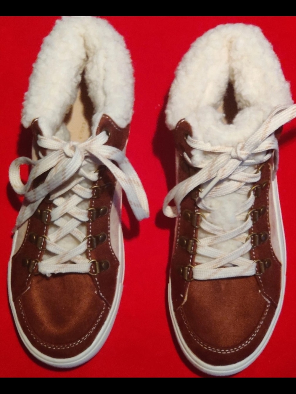 American Eagle Retro Womens 8.5 White And Brown Ankle Boots